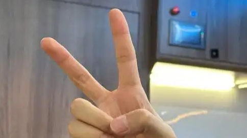  1.5米内比耶拍照能完全提取指纹