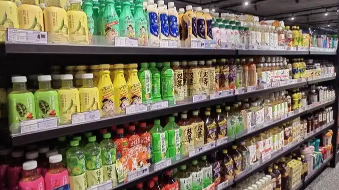  曾经的“国民饮料”康师傅卖不动了