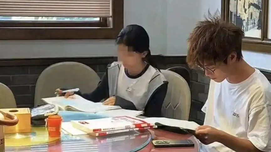 大学生找暑假工变家教 老板孩子崩溃