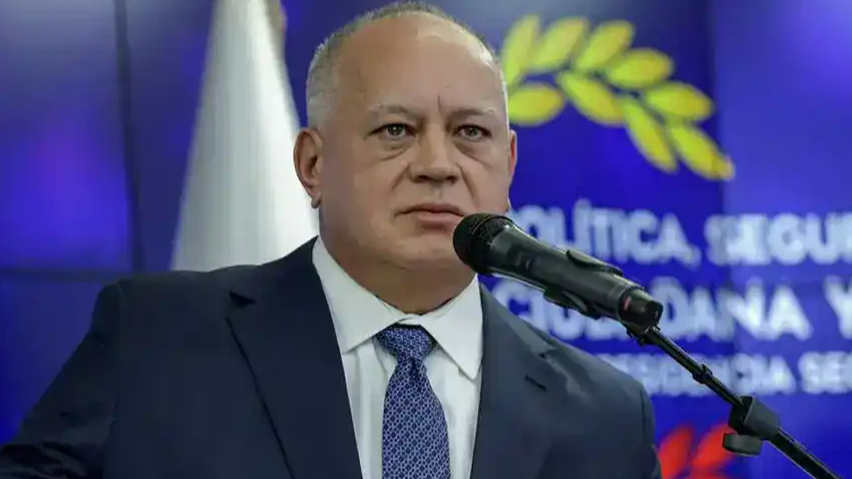 委内政部长：马杜罗是唯一总统