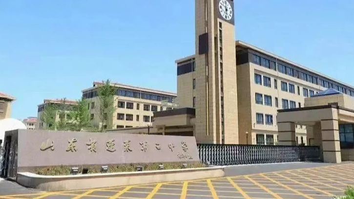 业主砌墙私占200平大堂？已拆除