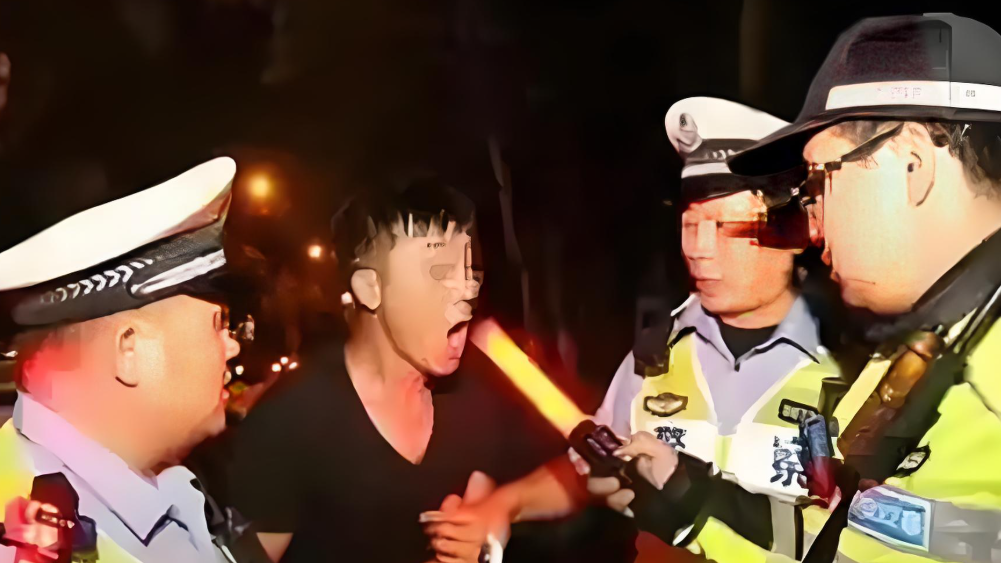 环球时报：坚决反对网暴《南京照相馆》