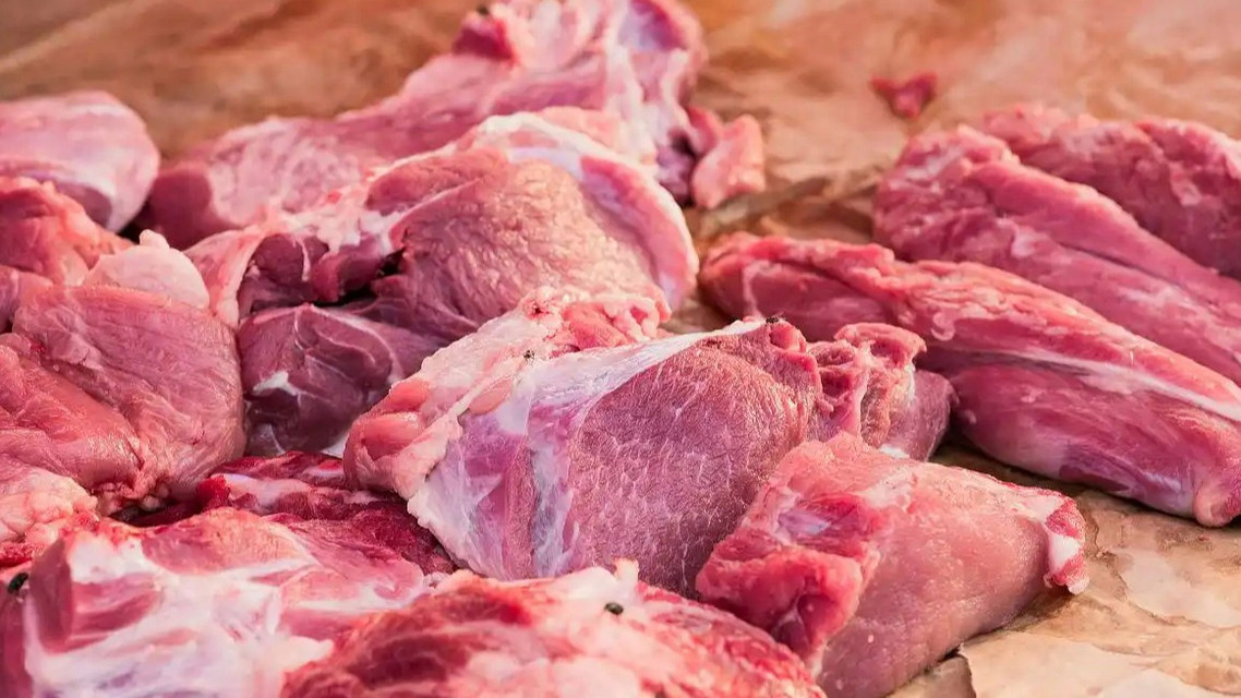 提醒爸妈：洗生肉不要直接用水冲