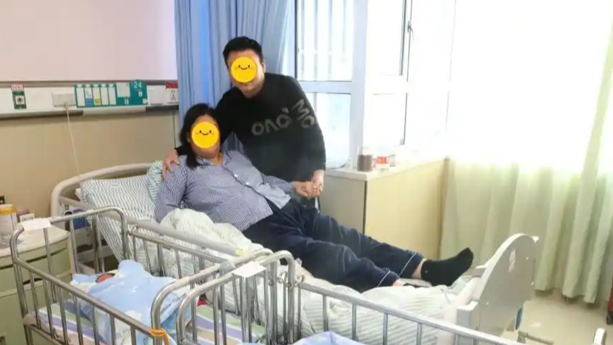 264斤高危高龄双胞胎产妇顺利生产