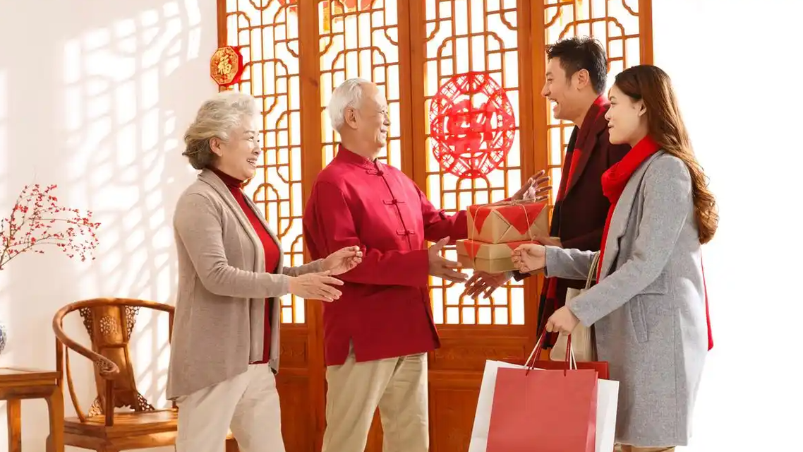 “租父母”可以租来真爱吗