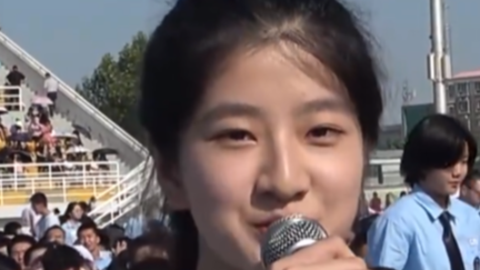 唱《离别开出花》出圈的2名女生毕业了
