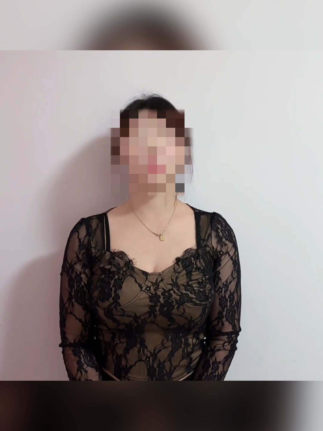  丈夫回应妻子发视频求交房被指擦边