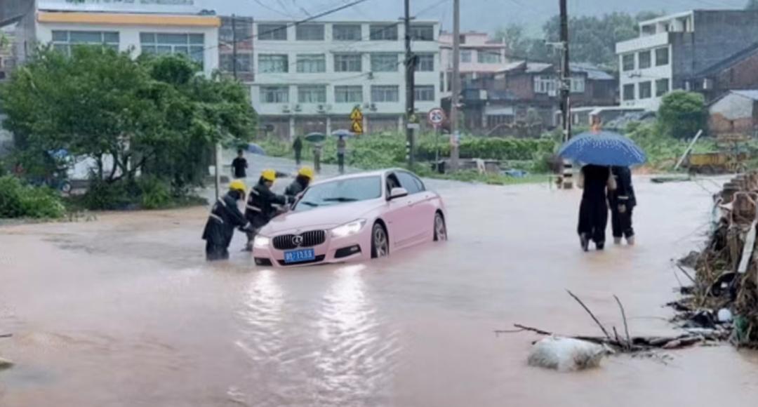 浙江遭遇“隔山打牛式”特大暴雨