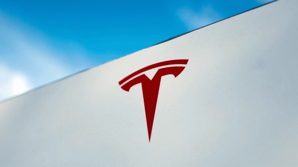 特斯拉市值一夜蒸发超4300亿元