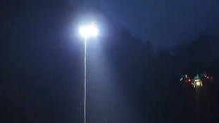 泥石流灾区夜空升起一盏灯