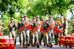   火箭军某旅发射二营荣立一等功 缩略图