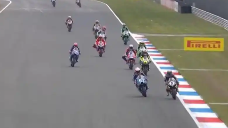 张雪机车因压线被罚