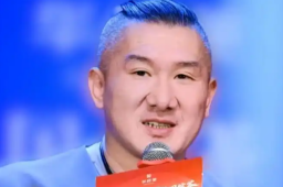   “馆长”福耀科技大学演讲 缩略图