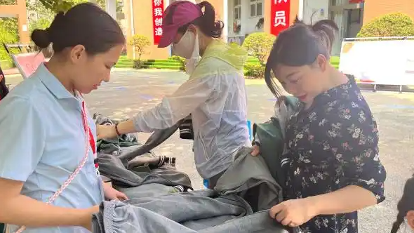 >乐竞app官方下载官方版-乐竞app官方下载2025最新版最新版