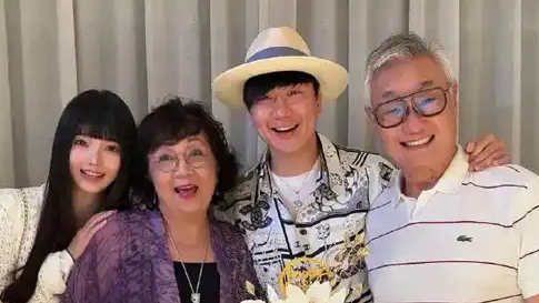 林俊杰官宣恋情