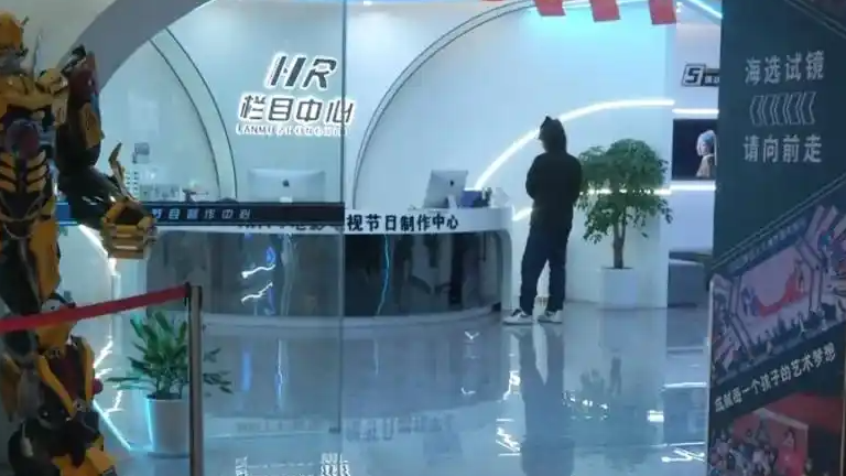 妻子为娃花15800后 丈夫坦白已离职