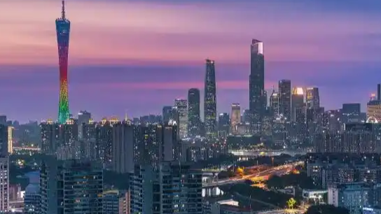 中国GDP十强城市再“易位”