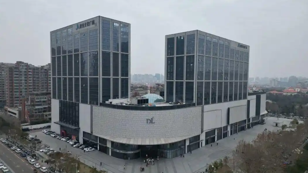 胖东来招聘：50岁以下 年薪100万起