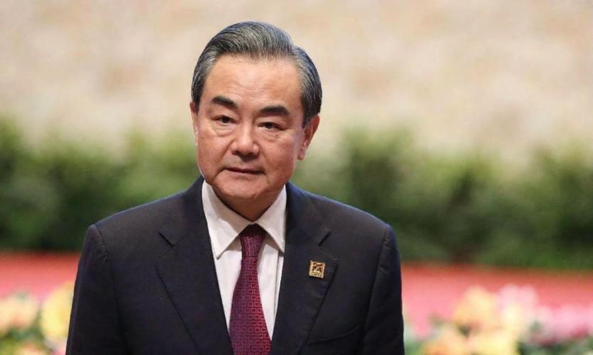  王毅会见美国驻华大使庞德伟