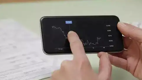 95后股民：上半年赚的利润全吐光