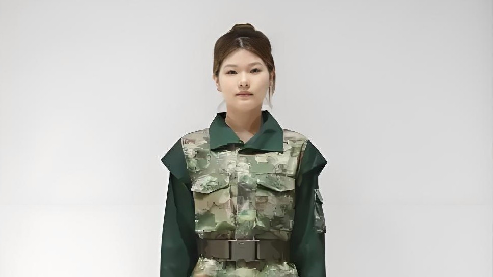  300万人选出最丑军训服 这事美在哪
