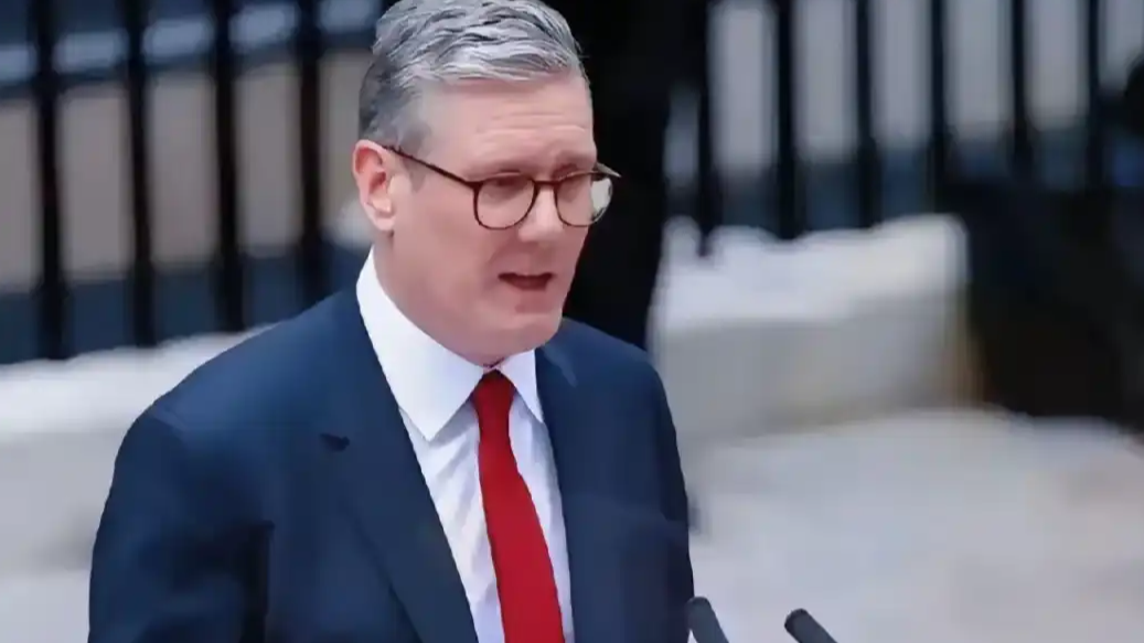 英国首相斯塔默现身三里屯吃云南菜