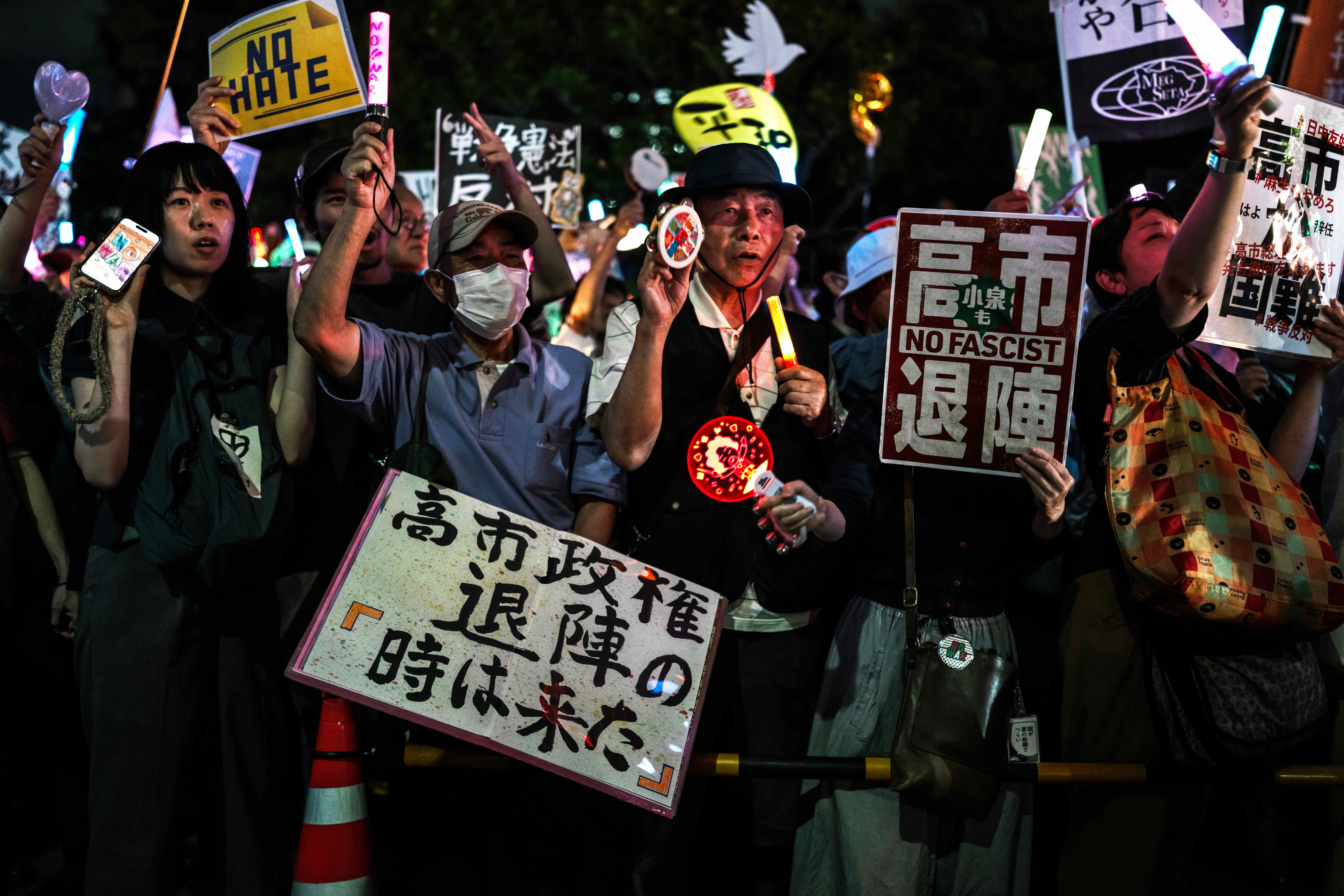 支持率显著下滑 高市执政“亮红灯”