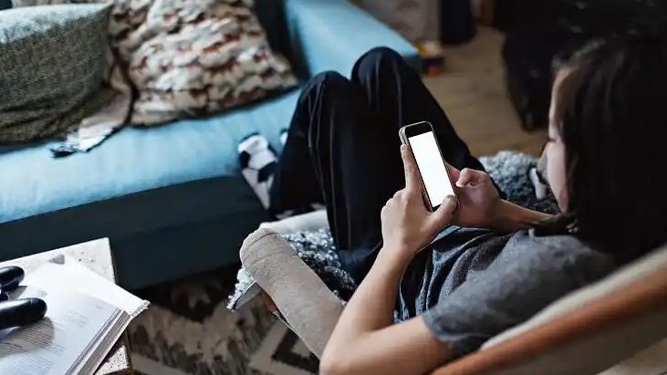  建议设置16周岁“数字年龄”线