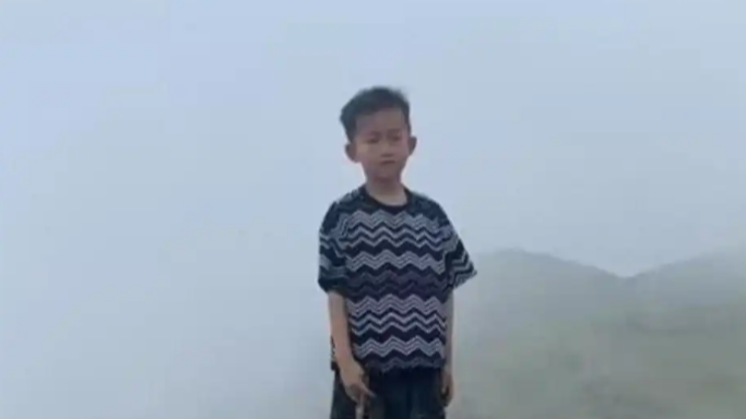 网友担心失踪男孩遇蟒蛇 当地回应