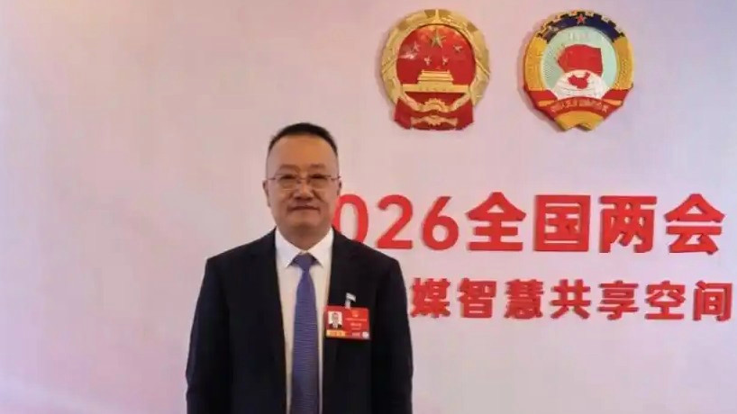  代表：高速免费或可试点“双轨制”