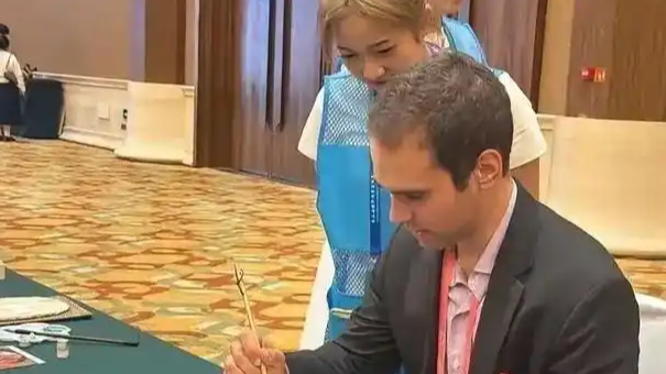 敦煌：外籍主播古爱华已放弃聘任资格