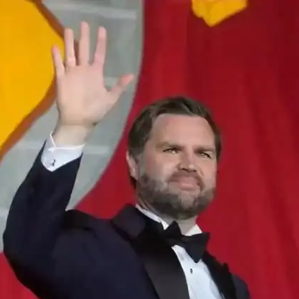 万斯称美国会赢得未来250年战争