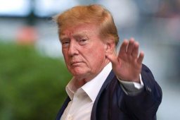   特朗普改新打法了 缩略图