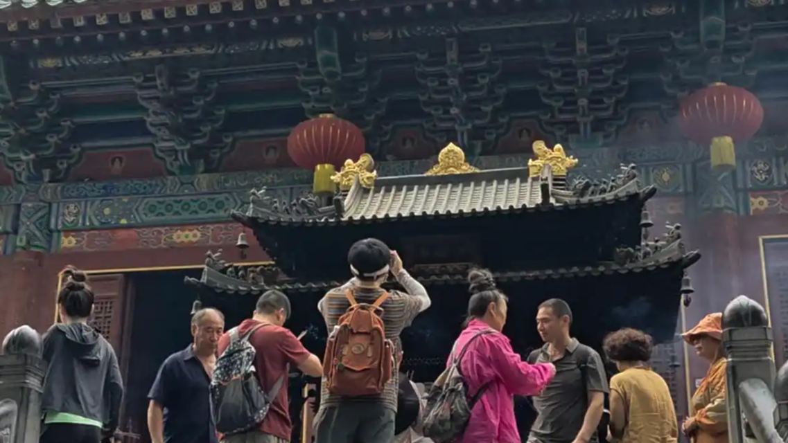 游客称少林寺比之前清净许多