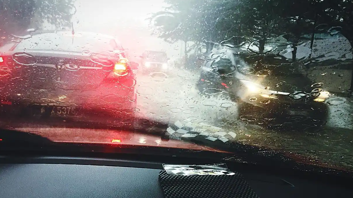 暴雨、大暴雨、雷暴大风来袭