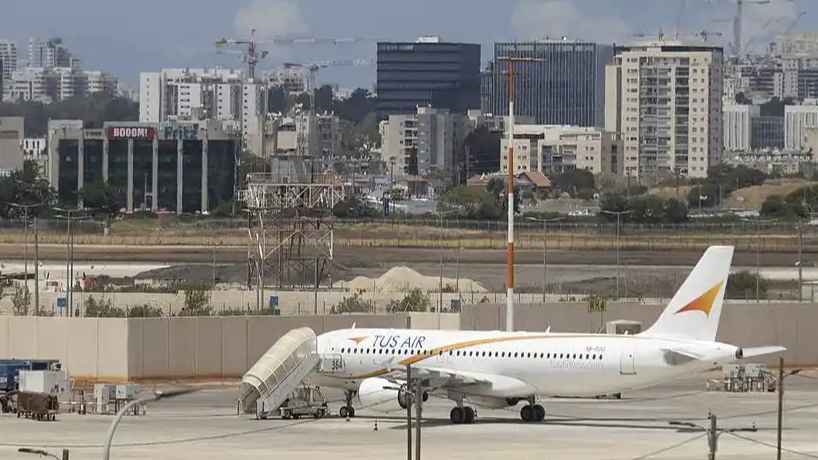  胡塞称用高超音速弹道导弹袭击机场