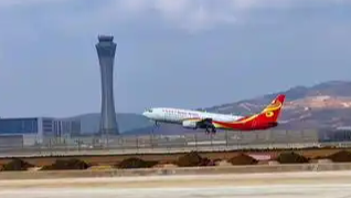 小伙发现飞机疑有故障果断反馈