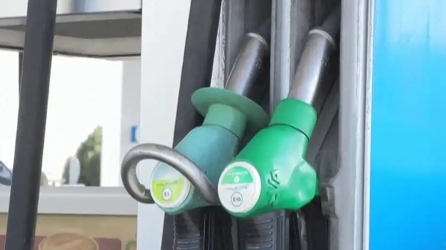  “美国发疯 欧洲受苦”