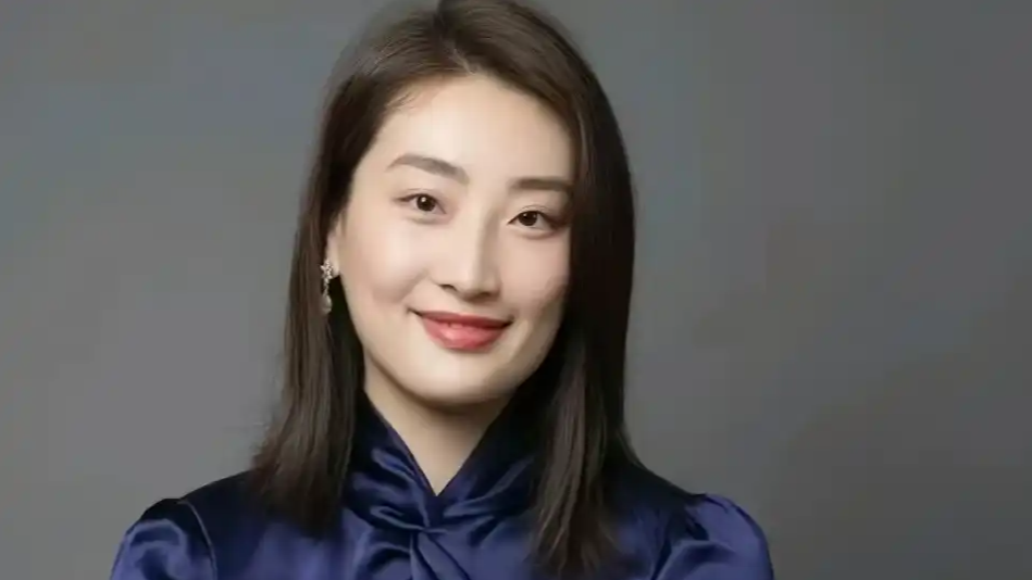 “女子在东京大学烟囱坠亡 友人发声