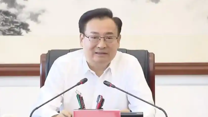 省委书记在会上提到一部热播电视剧