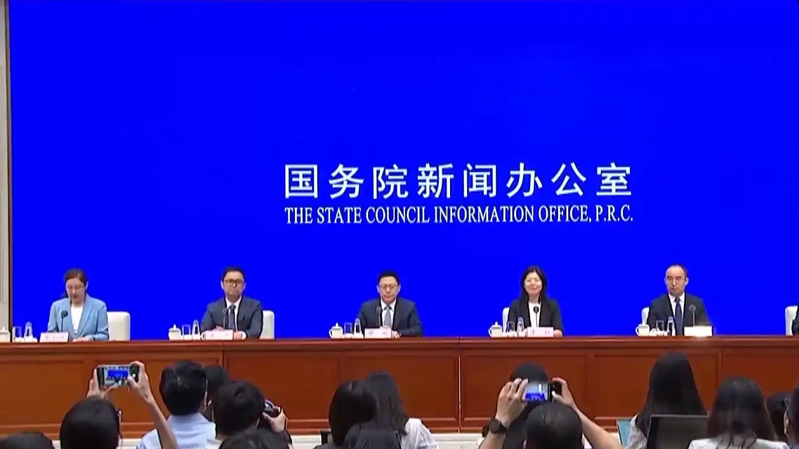 “普特会”谈近3小时 大阵仗有玄机