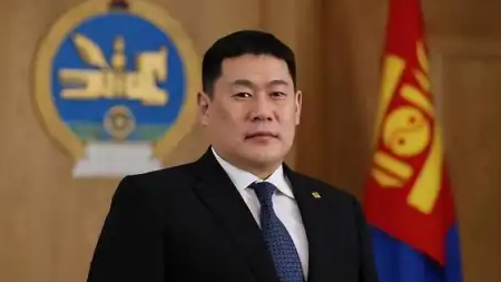  蒙古国总理疑因家人炫富下台