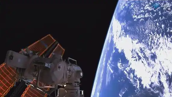  来自太空的端午祝福