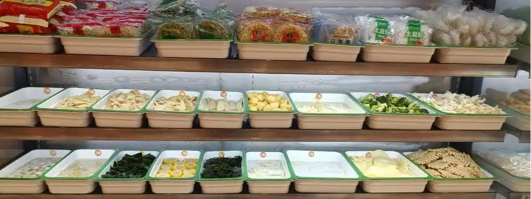 杨国福一门店称重 把斤按公斤算