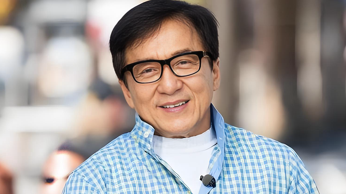 71岁的成龙回应“龙叔老了”