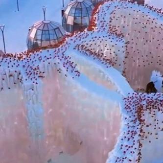 冰雪大世界建了超大玫瑰冰瀑