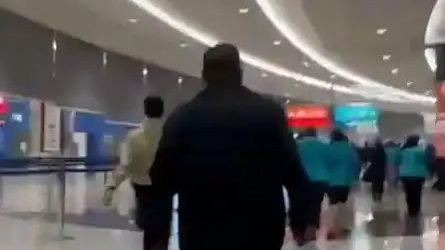 迪拜国际机场航站楼遭到袭击