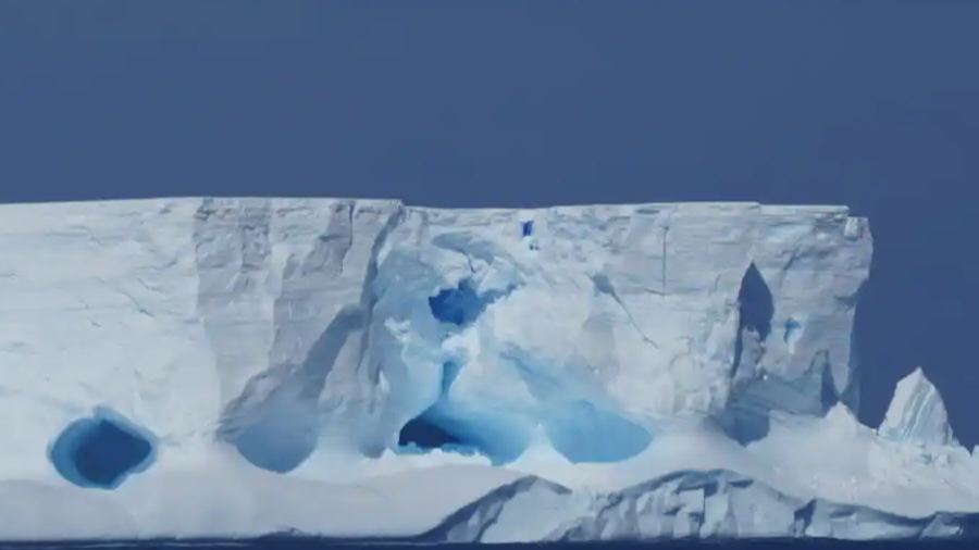 昔日世界最大冰山为何在几周内崩解