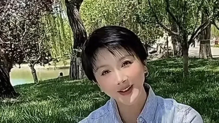  演员孙菲菲回应整容失败