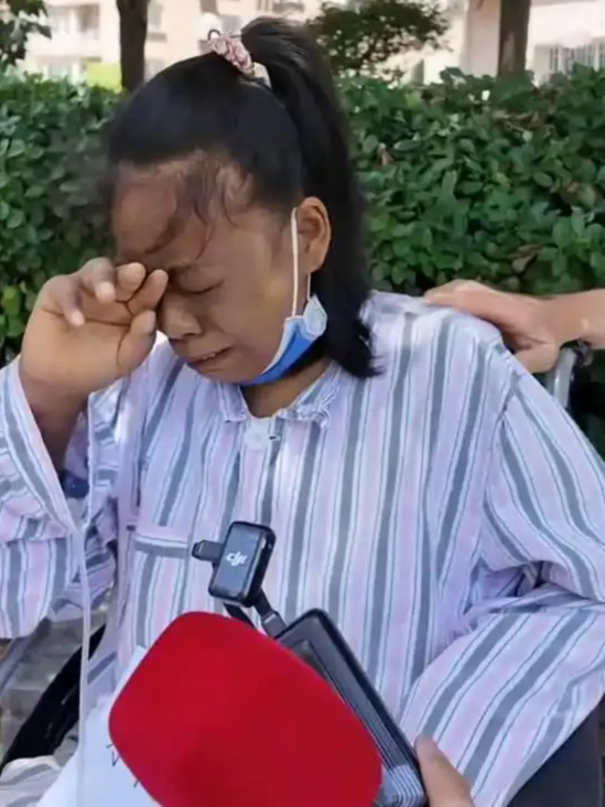  姐弟接连肝衰竭 姐姐放弃治疗救弟弟